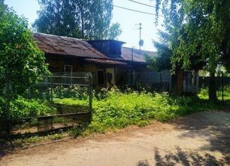 Продам 3-комнатную квартиру, 67 м2, Гатчина, Уральская улица, 1