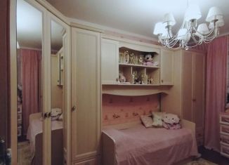 Продам 2-комнатную квартиру, 60.8 м2, Астраханская область, улица Адмирала Нахимова, 139к1