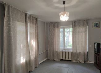 Продается 1-комнатная квартира, 30.4 м2, городской посёлок Кузьмоловский, Школьная улица, 8