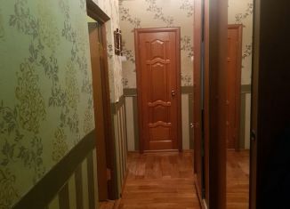 Продается трехкомнатная квартира, 63 м2, Суровикино, улица Орджоникидзе, 83