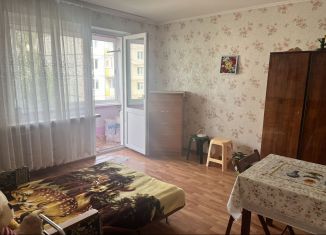 Сдам 1-ком. квартиру, 35 м2, Добрянка, улица Карла Маркса, 75