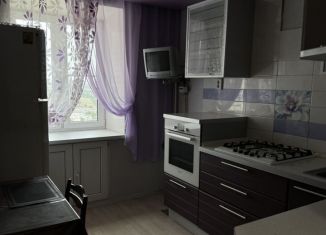 Сдам 2-комнатную квартиру, 65 м2, Волгоградская область, улица Баумана, 16