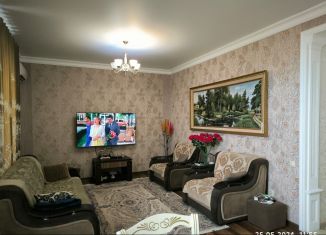 Продаю 2-комнатную квартиру, 63 м2, Дагестан, улица Хаджи Булача, 14А