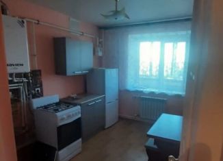 Сдача в аренду 1-ком. квартиры, 38 м2, Бобров, улица Авдеева, 7