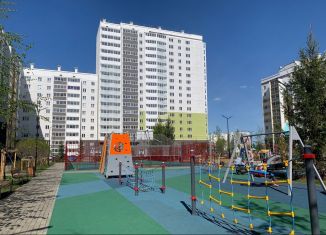 Продам квартиру студию, 87 м2, Челябинск, улица Маршала Чуйкова, 17, Курчатовский район