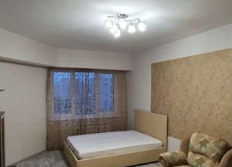 Сдам 1-комнатную квартиру, 50 м2, Кемеровская область, Запорожская улица, 79