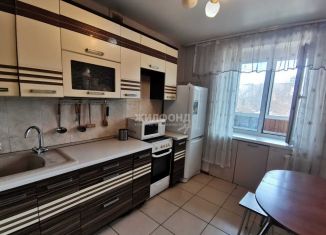 3-комнатная квартира в аренду, 60 м2, Новосибирск, улица Котовского, 10, Ленинский район