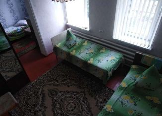 Сдача в аренду комнаты, 18 м2, Ростовская область, Южная улица