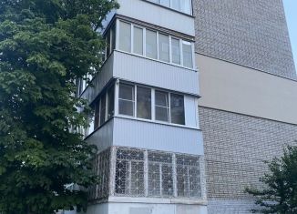 Продам трехкомнатную квартиру, 65 м2, Ростовская область, улица Толстого