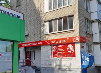 Продам 2-ком. квартиру, 47 м2, Таганрог, улица Сергея Шило, 186