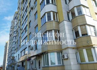 Двухкомнатная квартира на продажу, 67 м2, Курск, Дружининская улица, 29