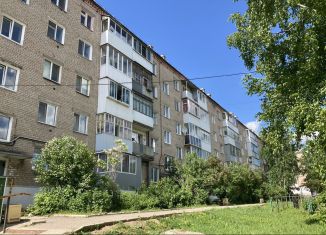 Продается трехкомнатная квартира, 62.3 м2, Кудымкар, улица Строителей, 3