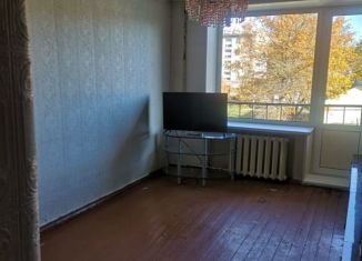 Продается трехкомнатная квартира, 51.9 м2, Сланцы, улица Баранова
