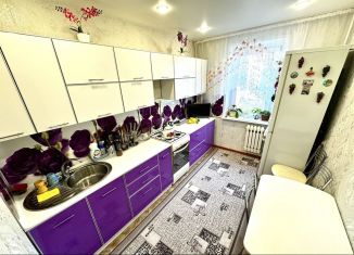 Продается трехкомнатная квартира, 65 м2, Татарстан, 59-й комплекс, 14