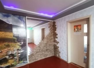 Продается 3-комнатная квартира, 50 м2, Рубцовск, улица Светлова, 86