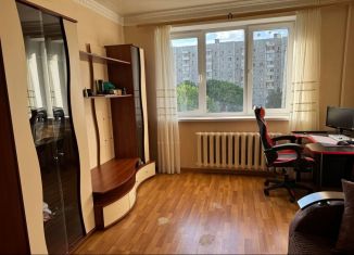 2-комнатная квартира на продажу, 55 м2, Ставропольский край, улица Адмиральского, 8к5