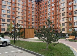 Продажа 2-ком. квартиры, 80 м2, Дагестан, проспект М. Омарова, 14А