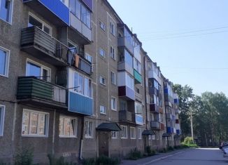 Продам 2-ком. квартиру, 43 м2, Прокопьевск, улица Обручева, 20