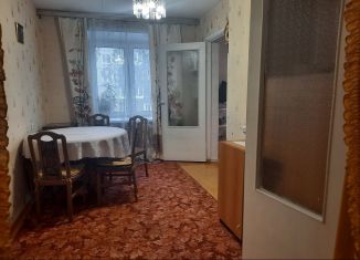 Продаю трехкомнатную квартиру, 68 м2, Екатеринбург, улица Сурикова, 4, метро Площадь 1905 года
