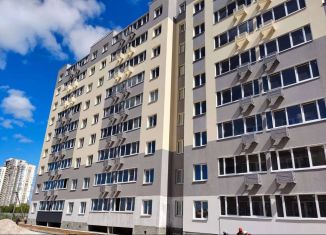 Продаю трехкомнатную квартиру, 101.4 м2, Тольятти