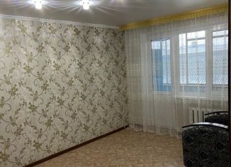 Сдается 1-комнатная квартира, 33 м2, Альметьевск, улица Ризы Фахретдина, 39
