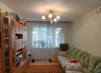 Продажа трехкомнатной квартиры, 57 м2, Челябинская область, 3-й микрорайон проспекта имени Ю.А. Гагарина, 26