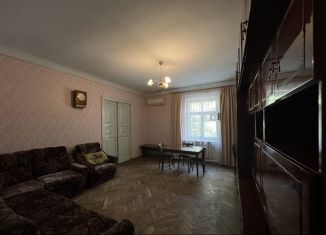 Продается трехкомнатная квартира, 89 м2, Шахты, Советская улица, 181