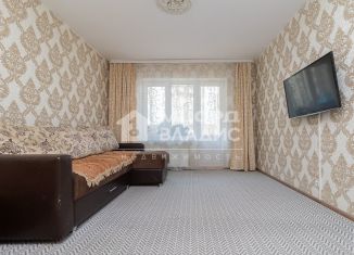 Продается трехкомнатная квартира, 70.1 м2, Омская область, 2-й Амурский проезд, 4к1