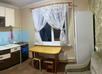 Продаю 1-комнатную квартиру, 39 м2, Новороссийск, улица Михаила Борисова, 15