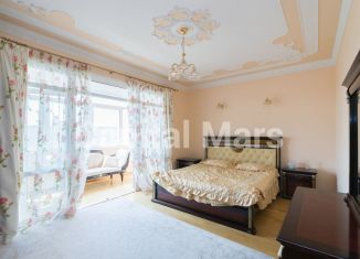 Продается четырехкомнатная квартира, 150 м2, Москва, улица Александра Невского, 19-25
