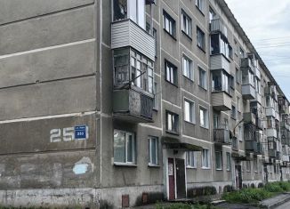 Продается 2-ком. квартира, 43 м2, Новосибирск, улица Зорге, 253, Кировский район