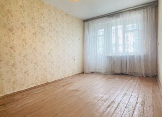 Продам трехкомнатную квартиру, 62.7 м2, Нижегородская область, Октябрьская улица, 62