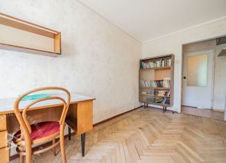 3-комнатная квартира на продажу, 55.5 м2, Санкт-Петербург, улица Орджоникидзе, 40