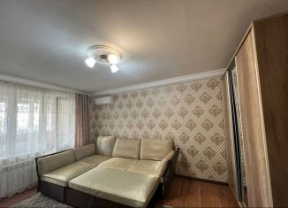 Сдается 1-комнатная квартира, 40 м2, Дагестан, улица С. Габиева, 26