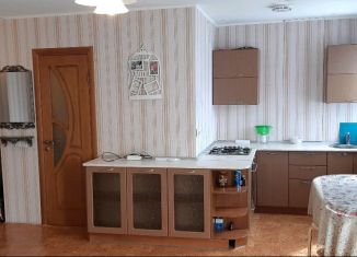 Двухкомнатная квартира в аренду, 43 м2, Свердловская область, улица Викулова, 37к1