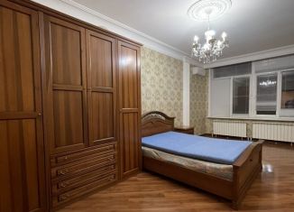 Сдается в аренду 2-комнатная квартира, 95 м2, Дагестан, улица Магомета Гаджиева, 73