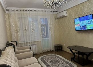 Сдам 1-комнатную квартиру, 45 м2, Каспийск, улица Ленина, 80