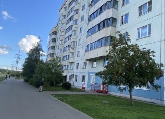 Продажа 2-комнатной квартиры, 54 м2, Москва, станция Щербинка, улица Брусилова, 31
