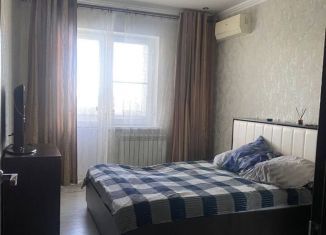 Сдам в аренду 2-ком. квартиру, 56 м2, Абинск, улица Крупской, 2Ак2