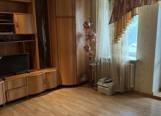 Продается 4-комнатная квартира, 95 м2, Пермский край, улица Луначарского, 105