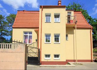 Продам 5-комнатную квартиру, 130 м2, Калининградская область, улица Тельмана, 34