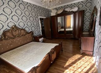 Сдается 3-комнатная квартира, 80 м2, Дагестан, улица Ханмамедова, 46