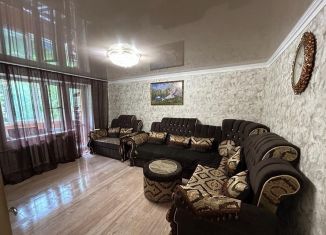 Продается 2-ком. квартира, 54 м2, Новокубанск, Спортивная улица