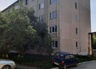 Продам четырехкомнатную квартиру, 95 м2, поселок городского типа Рефтинский, улица Гагарина, 17А