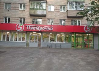 Продажа торговой площади, 1400 м2, Кстово, улица 40 лет Октября, 13