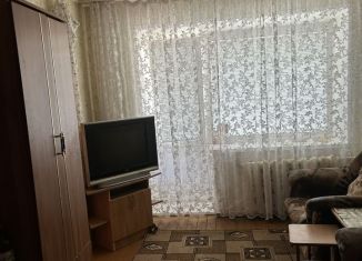 Продажа 2-комнатной квартиры, 43 м2, Еманжелинск, улица Бажова, 1