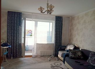 Продается трехкомнатная квартира, 65 м2, Шарыпово, 4-й микрорайон, 29