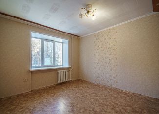 Продается 2-комнатная квартира, 30.7 м2, Пермь, Рабочая улица, 23, Дзержинский район
