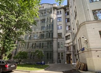 Продам квартиру студию, 23.5 м2, Москва, Новая Басманная улица, 16с4, Новая Басманная улица