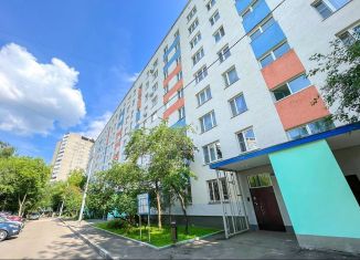 Продается 3-комнатная квартира, 61.5 м2, Москва, метро Орехово, улица Маршала Захарова, 17к1